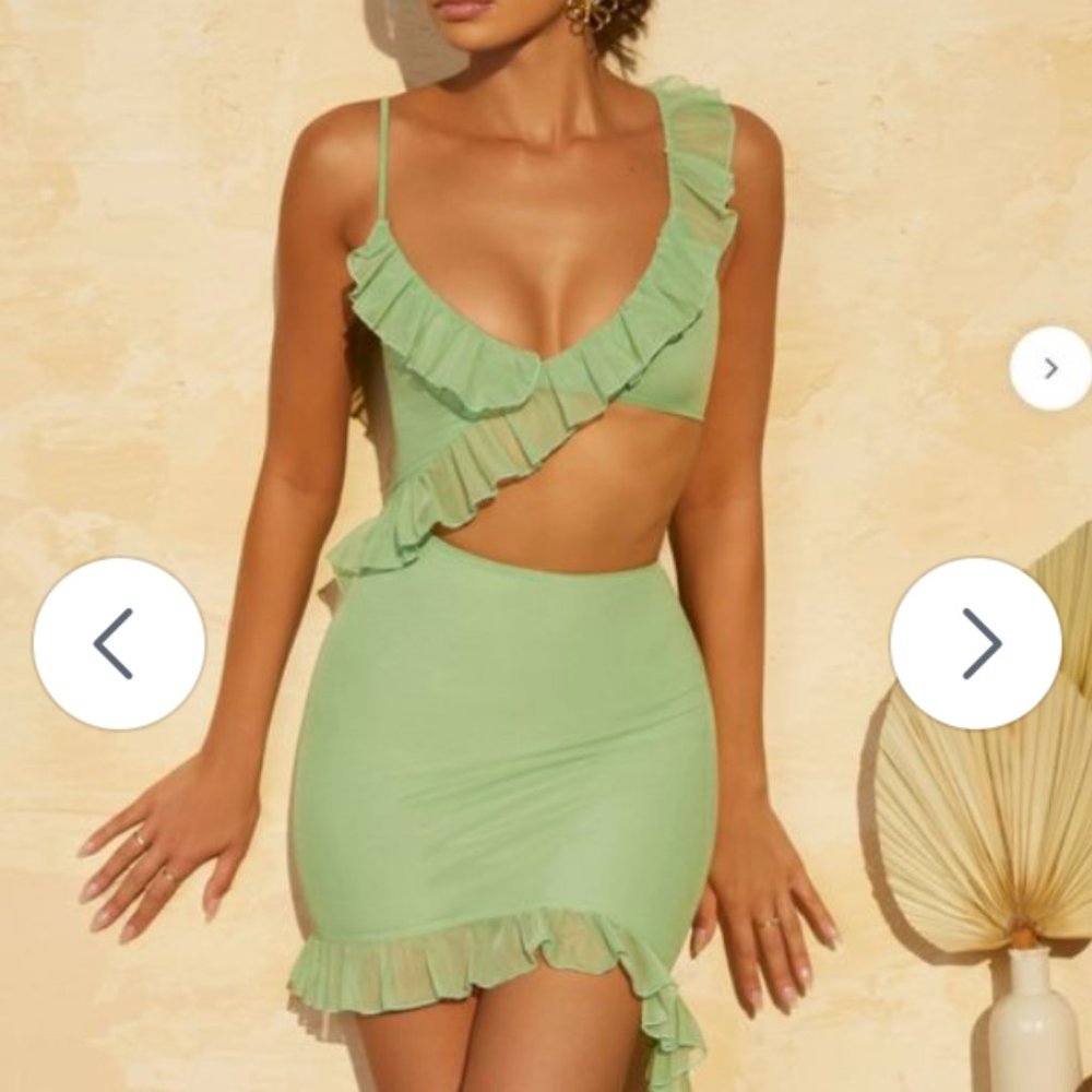 Oh Polly - Ruffle Trim Asymmetric Dress in Green - XS/2